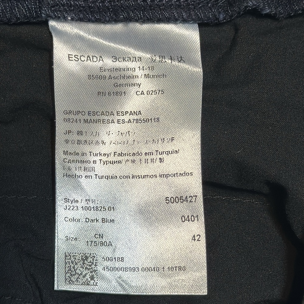 ESCADA JEANS - Picture 7 of 9